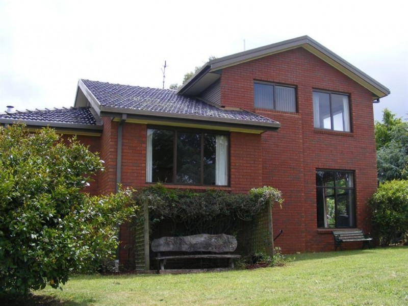 17831 Bass Highway, Sisters Creek TAS 7325