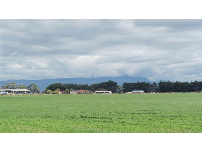 258 Point Road, Longford TAS 7301