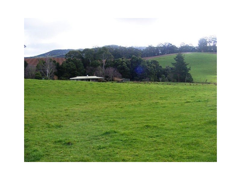 111 Allens Road, Sisters Creek TAS 7325