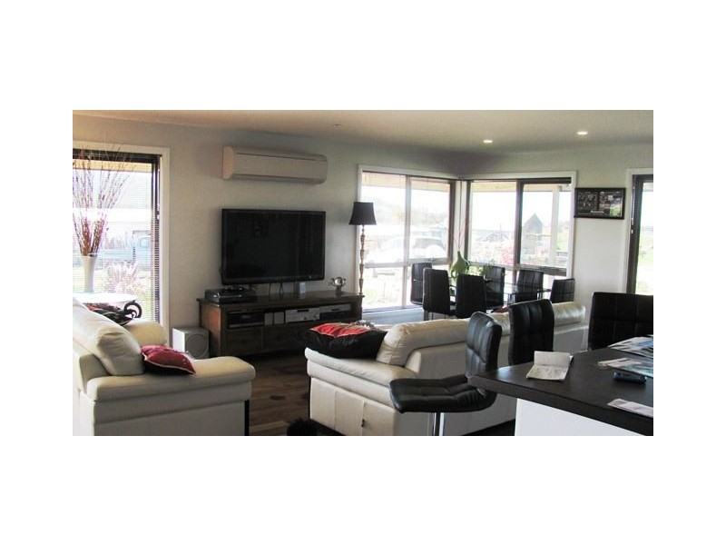 83 Annie Street, St Helens TAS 7216