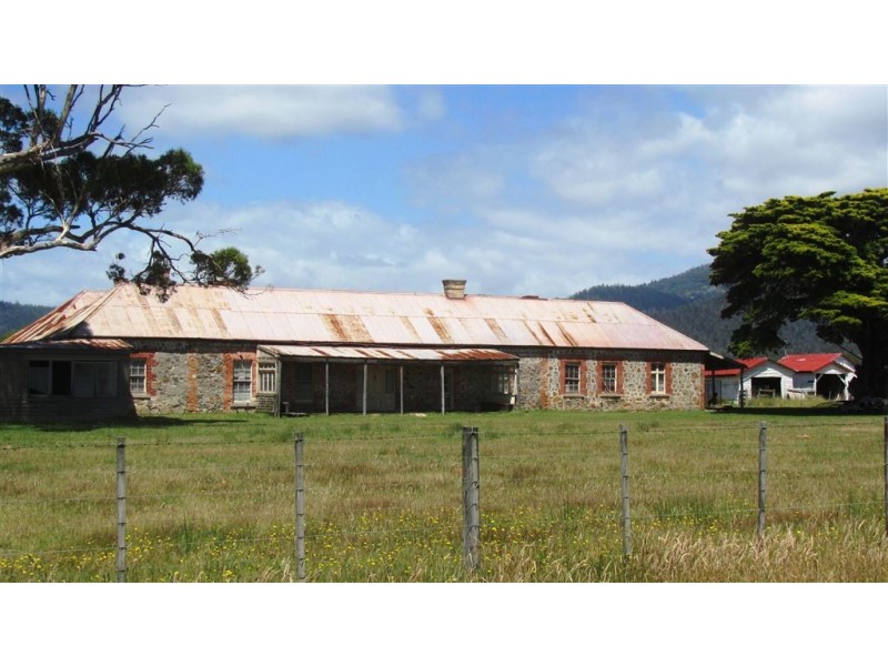 22464 Tasman Highway, Falmouth TAS 7215
