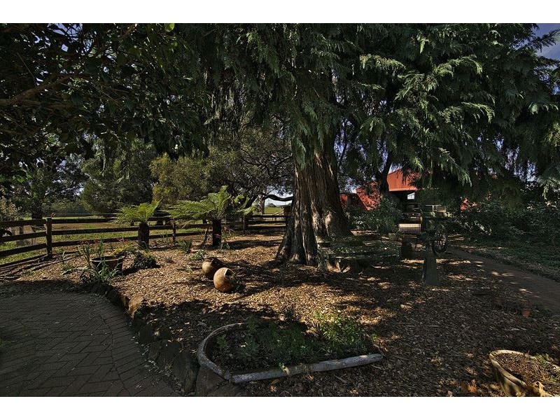 1915 Sheffield Road, Barrington TAS 7306