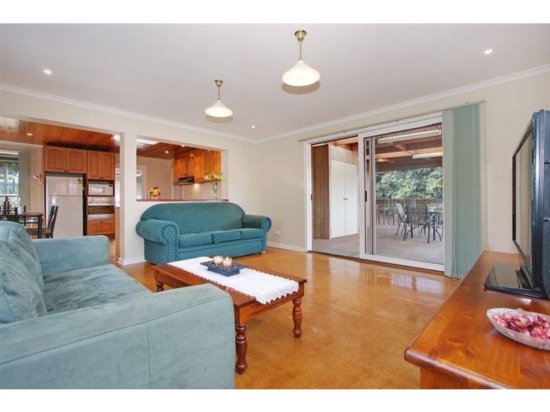 1/93 Mount View Parade, Croydon VIC 3136