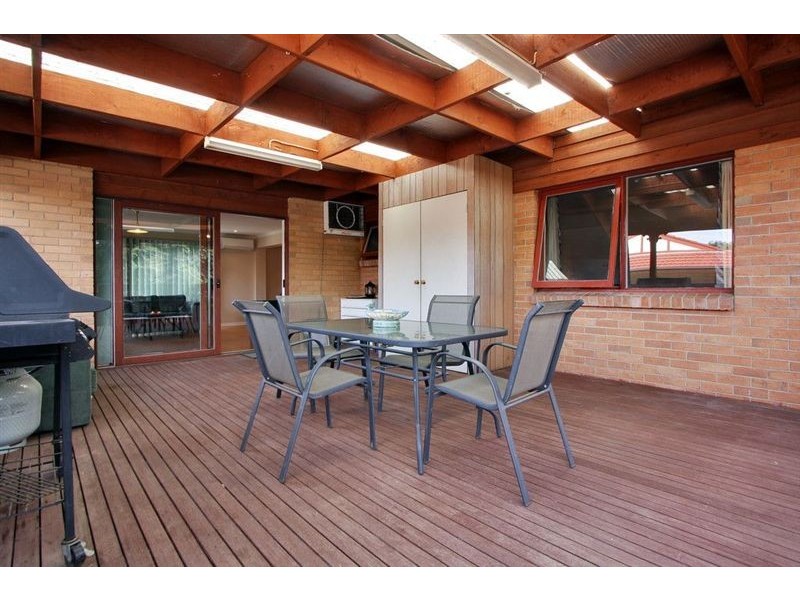 1/93 Mount View Parade, Croydon VIC 3136