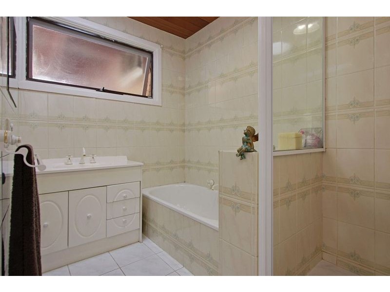 1/93 Mount View Parade, Croydon VIC 3136