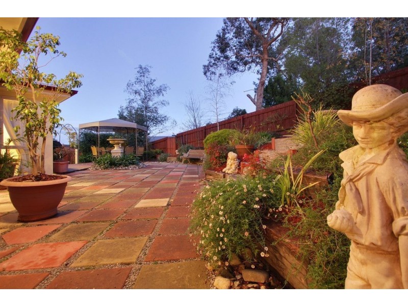 40 Tanbridge Way, Warranwood VIC 3134