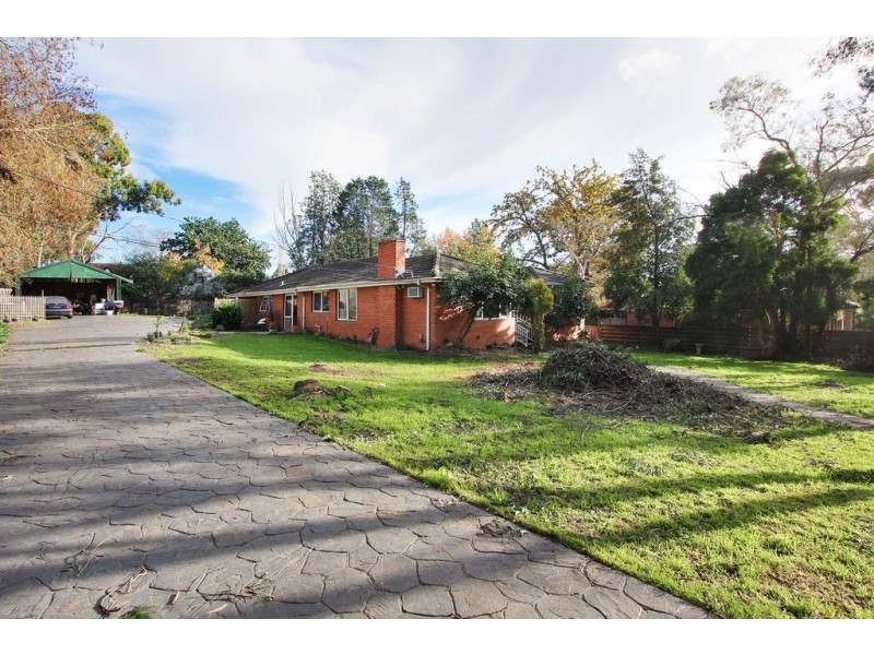 60 Dorset Road, Croydon VIC 3136