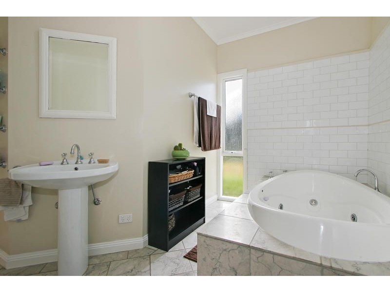 1948 Melba Highway, Dixons Creek VIC 3775