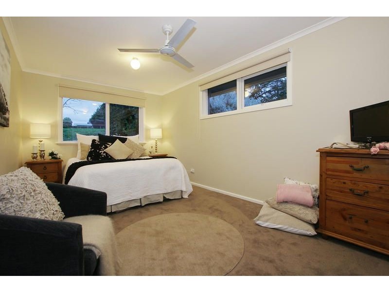 125 Victoria Road, Chirnside Park VIC 3116