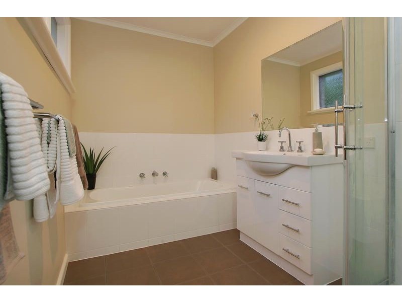 125 Victoria Road, Chirnside Park VIC 3116