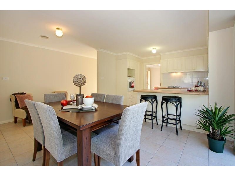 2/17-19 Beaufort Road, Croydon VIC 3136