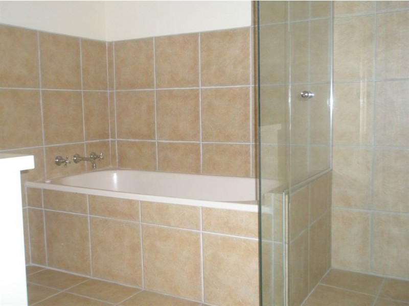 9 Alpine Way, Kilsyth VIC 3137