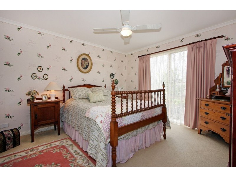 3 Bromley Close, Chirnside Park VIC 3116