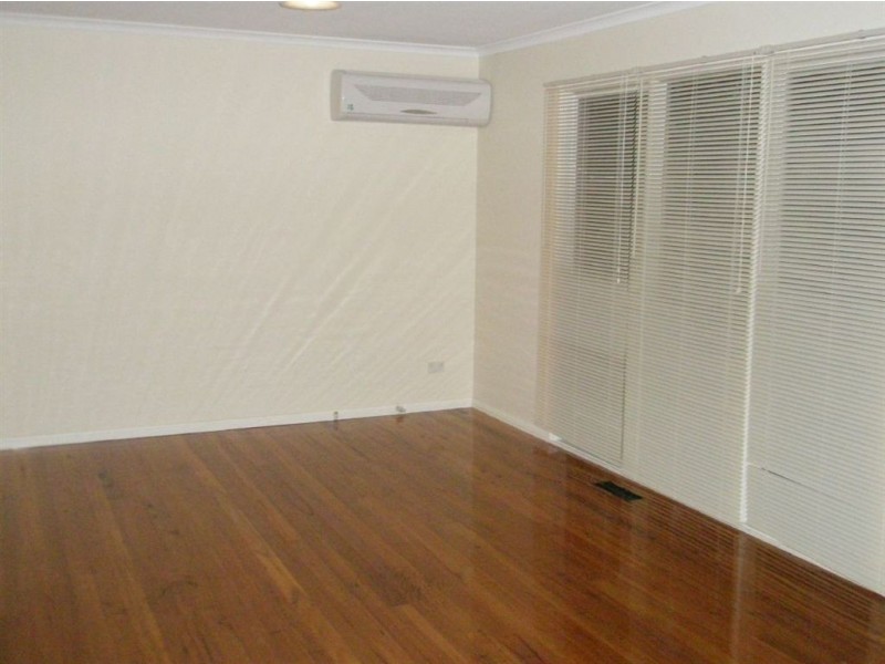17 Dunrossil Drive, Kilsyth VIC 3137