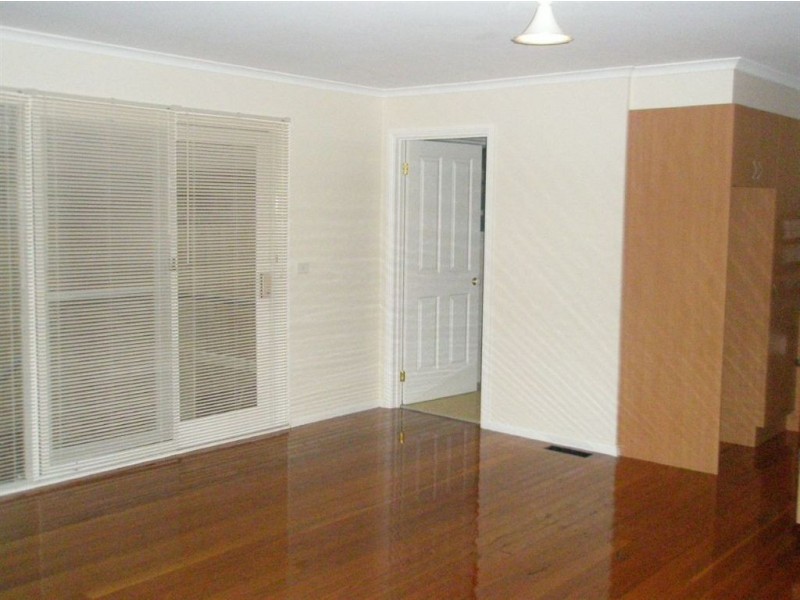 17 Dunrossil Drive, Kilsyth VIC 3137