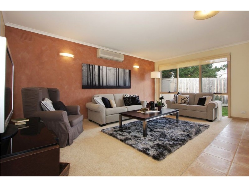 3/2-4 Hunter Street, Croydon VIC 3136