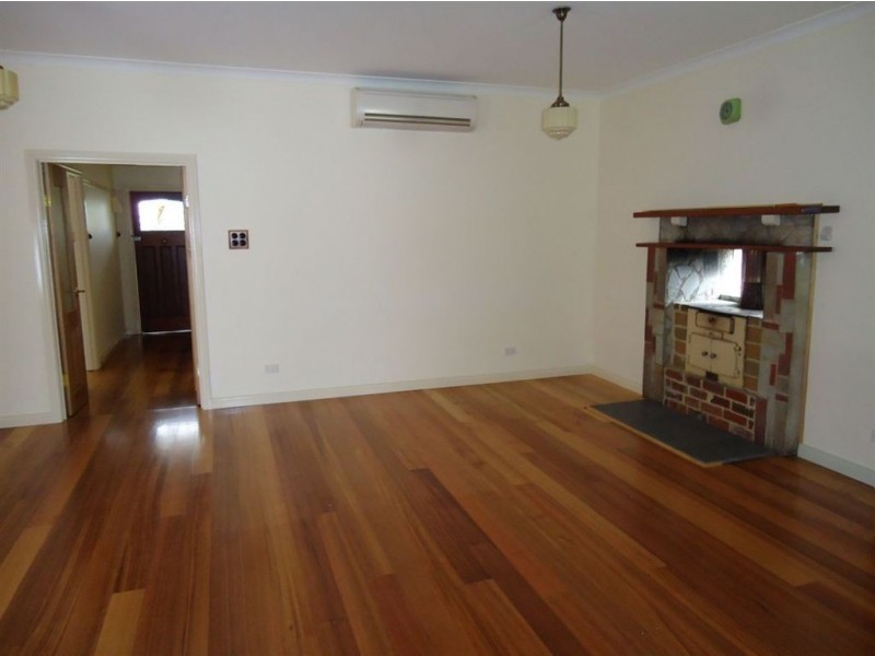 21 Barkly Terrace, Mitcham VIC 3132