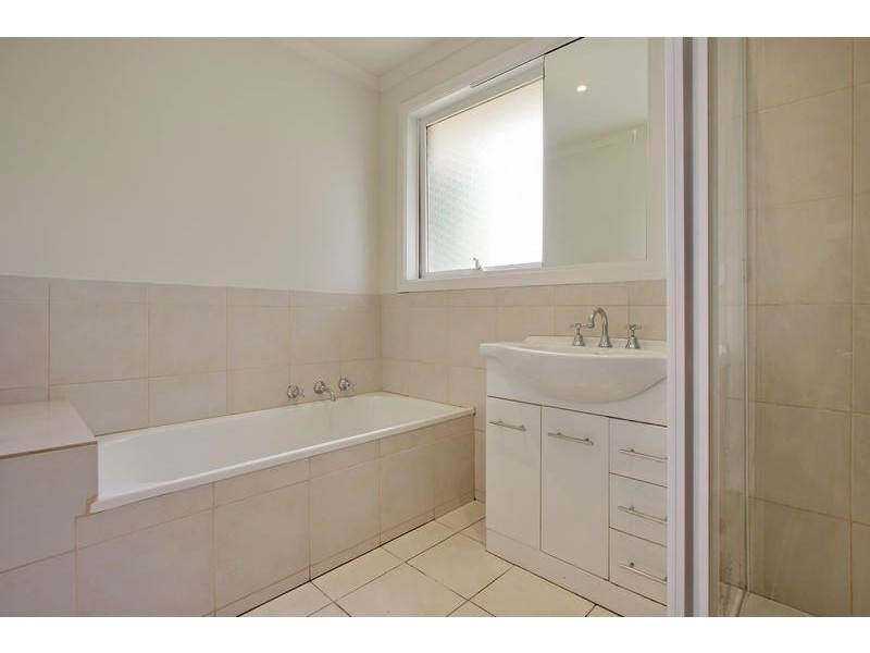 21 Vinter Avenue, Croydon VIC 3136