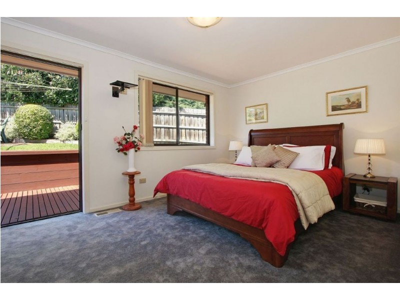 34-36 Lakeside Crescent, Croydon Hills VIC 3136