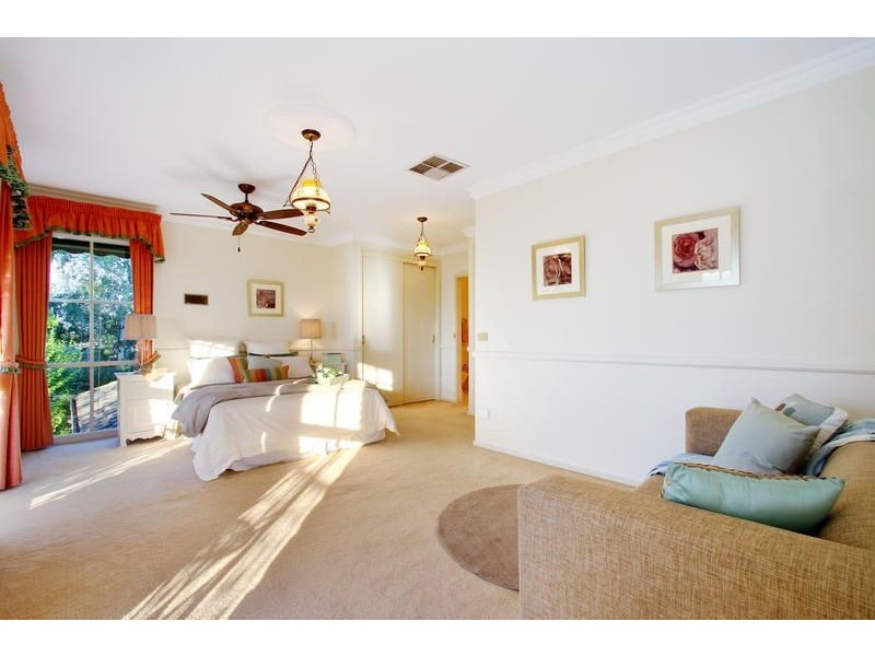 2 Drummer Hill Lane, Mooroolbark VIC 3138