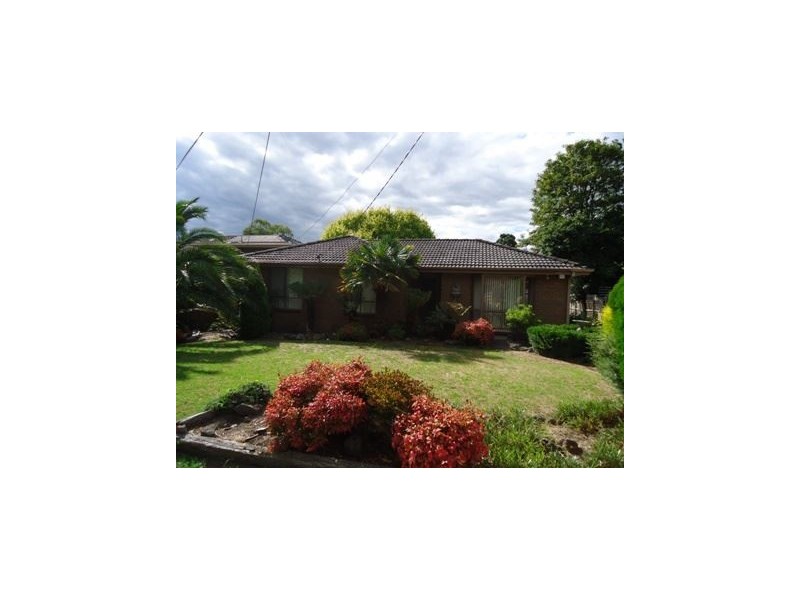 39 Geoffrey Drive, Kilsyth VIC 3137