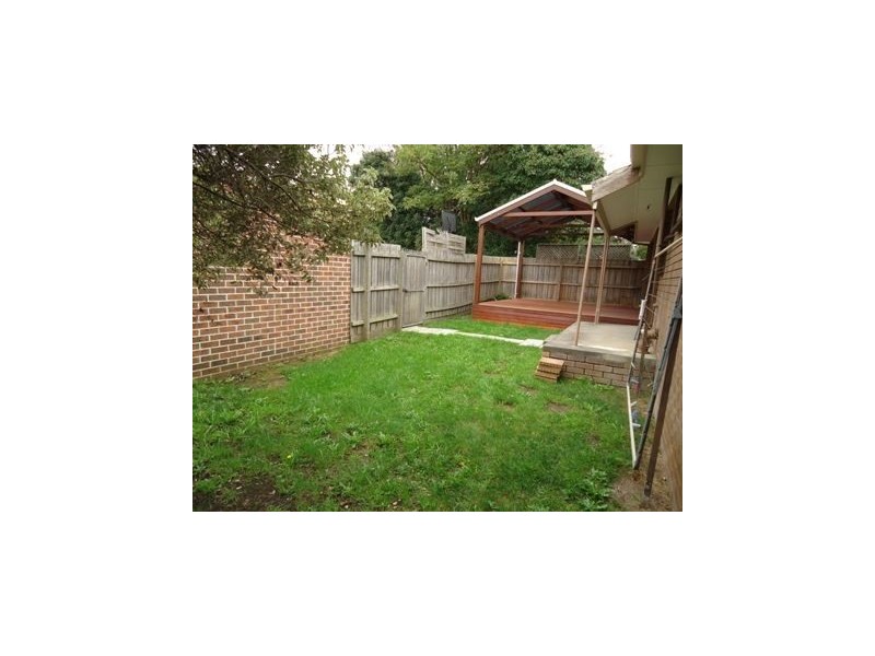 39 Geoffrey Drive, Kilsyth VIC 3137