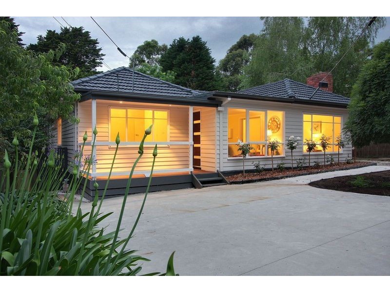 8 Cheeseman Street, Croydon VIC 3136