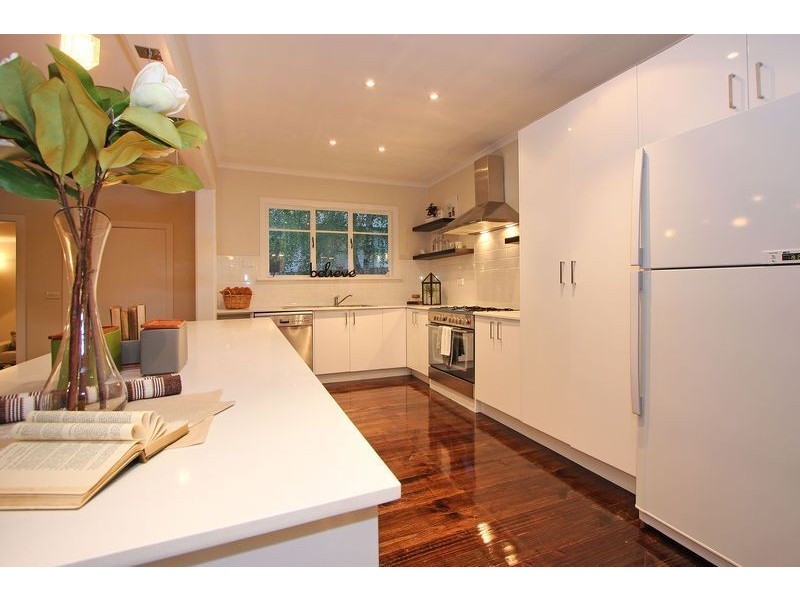 8 Cheeseman Street, Croydon VIC 3136