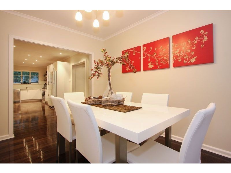 8 Cheeseman Street, Croydon VIC 3136