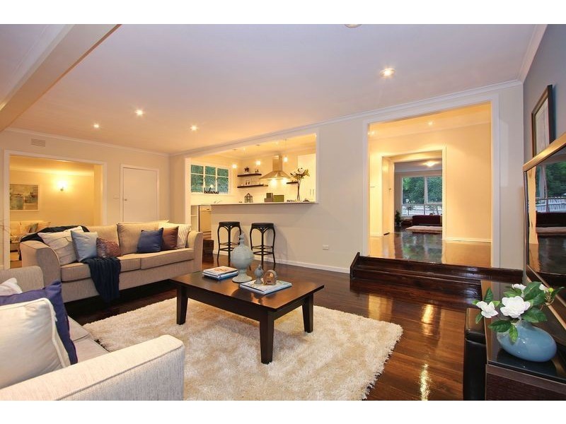 8 Cheeseman Street, Croydon VIC 3136