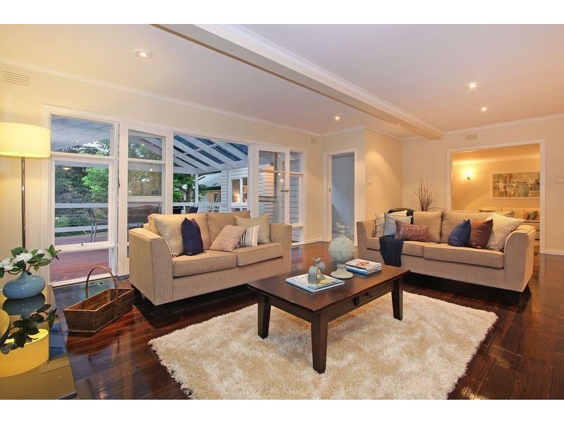 8 Cheeseman Street, Croydon VIC 3136
