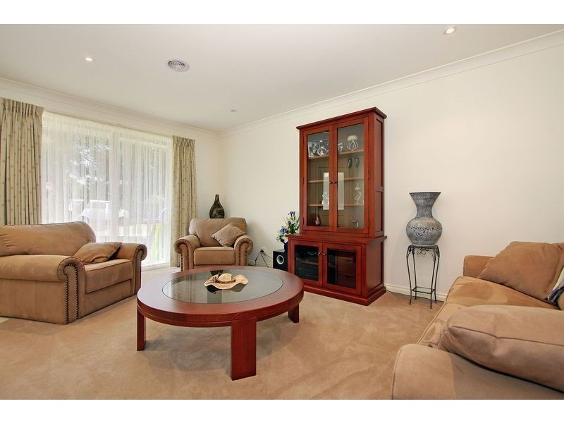 46 Glen Dhu Road, Kilsyth VIC 3137