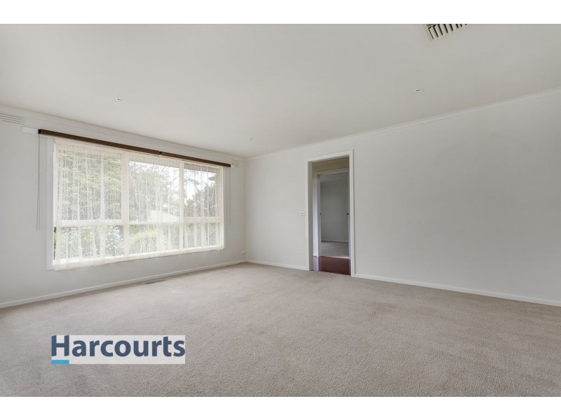 21 Vinter Avenue, Croydon VIC 3136