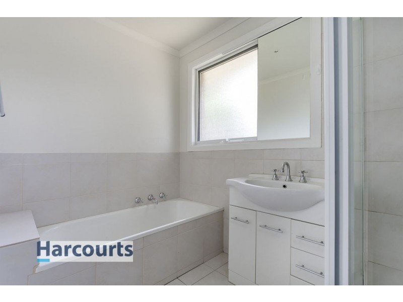 21 Vinter Avenue, Croydon VIC 3136