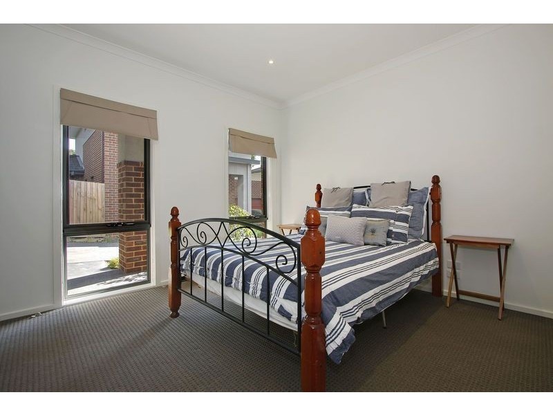 2/57 Bayswater Road, Croydon VIC 3136