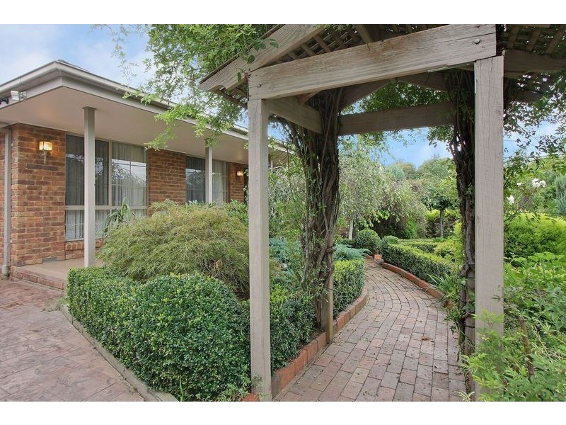 2 Lia Court, Yarra Glen VIC 3775