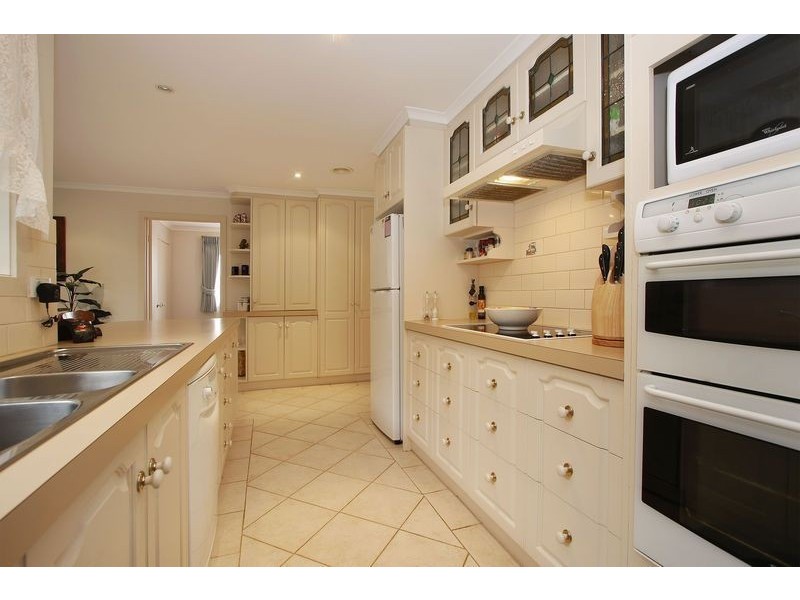 2 Lia Court, Yarra Glen VIC 3775