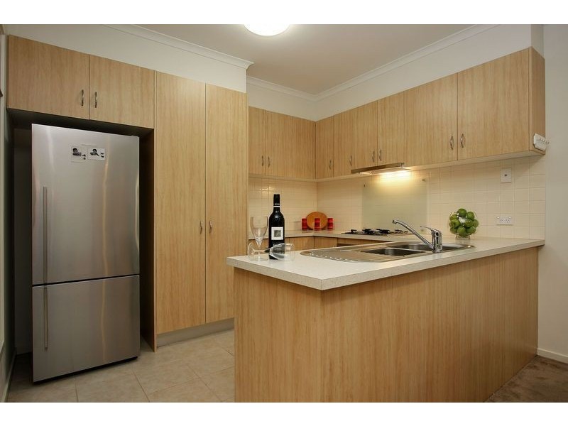 1/15 Newman Road, Croydon VIC 3136