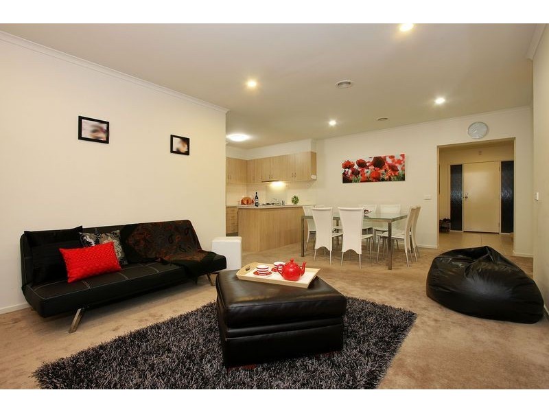 1/15 Newman Road, Croydon VIC 3136