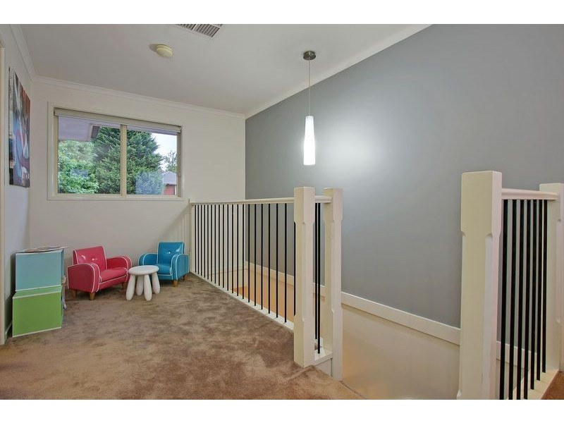 1/15 Newman Road, Croydon VIC 3136