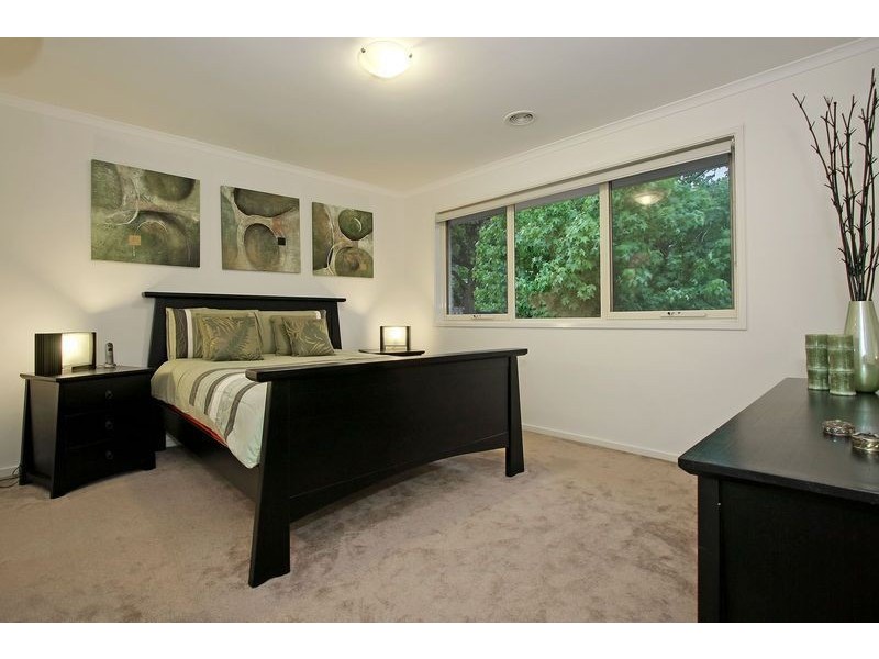 1/15 Newman Road, Croydon VIC 3136