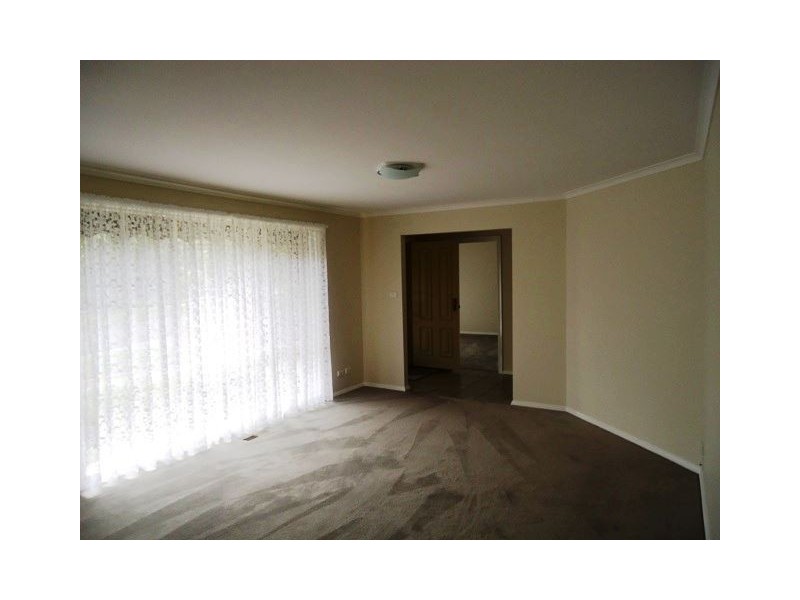 1A Ernest Road, Croydon VIC 3136