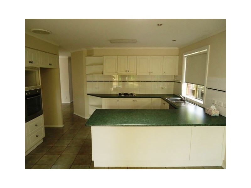 1A Ernest Road, Croydon VIC 3136