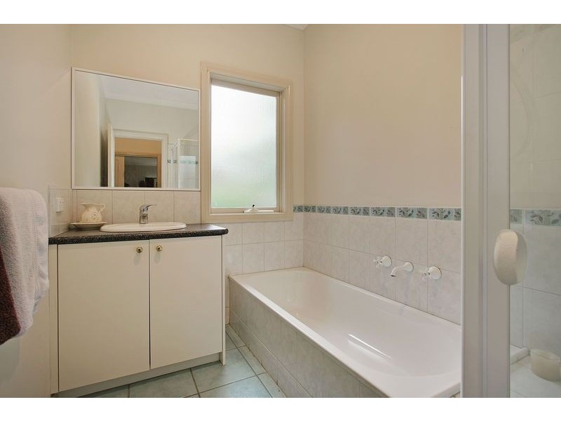 2/45 Exeter Road, Croydon North VIC 3136