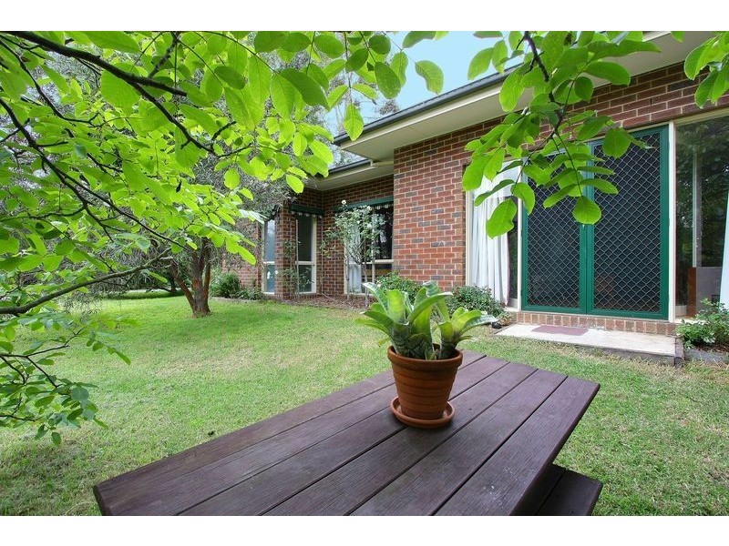 2/45 Exeter Road, Croydon North VIC 3136