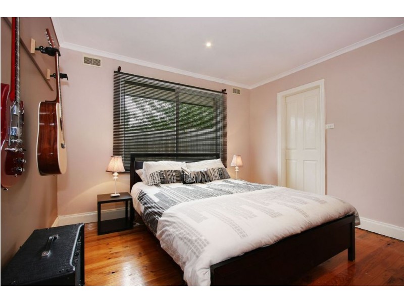 8 Kalimna Street, Mooroolbark VIC 3138