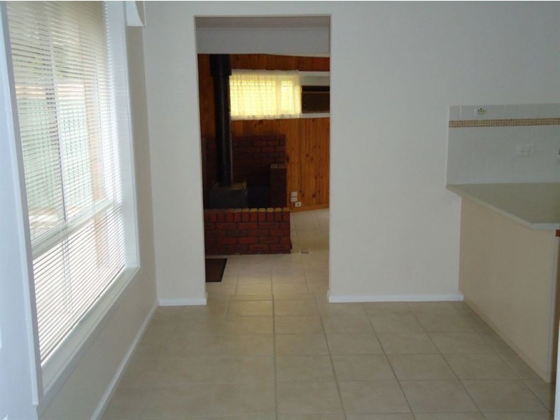 94 Bonnie View Road, Croydon VIC 3136