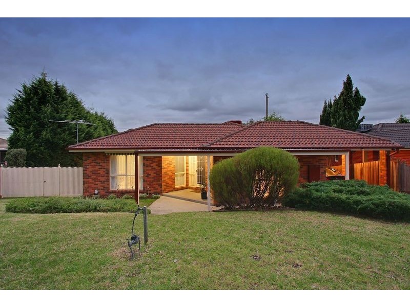 14 Hillview Court, Croydon Hills VIC 3136