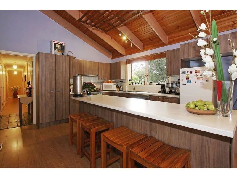 121 Nangathan Way, Croydon North VIC 3136