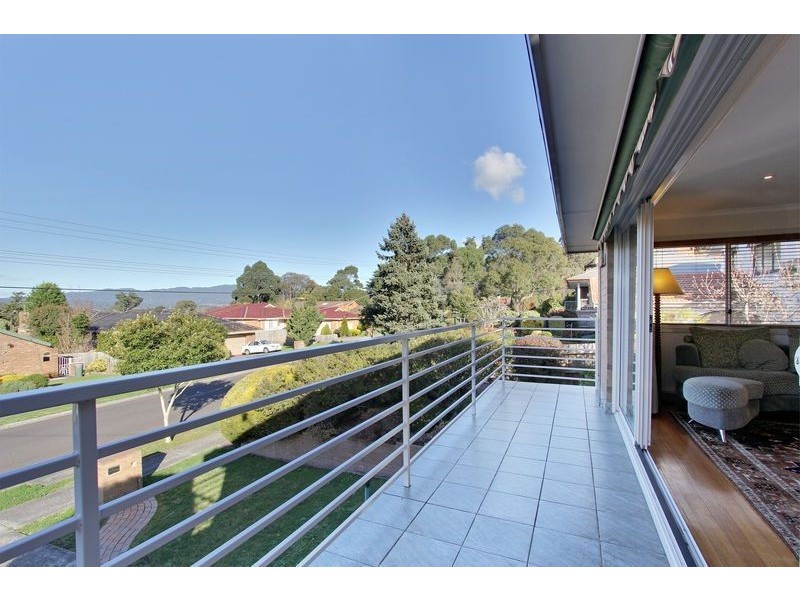 17 Neuparth Road, Croydon North VIC 3136